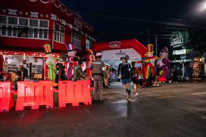 BIB: 
                            <button type="button" onclick="openModal(26457857)" class="btn btn-primary btn-sm float-right btn-popup" data-toggle="modal" data-target=".modal-high-quality">
                        <i class="fas fa-shopping-cart"></i> Add to Cart
                    </button>
                                            <button type="button" onclick="isThisMe(26457857, true)" class="btn btn-success btn-sm float-right btn-popup btn-isme hidden" data-toggle="tooltip" data-placement="bottom" title="นี่คือรูปของคุณใช่ไหม คลิกที่นี่เพื่อเอาเข้าอัลบั้ม">
                        <i class="fas fa-plus"></i> Add to album
                    </button>
                    <button type="button" onclick="isThisMe(26457857, false)" class="btn btn-warning btn-sm float-right btn-popup btn-isnotme hidden">
                        <i class="fas fa-ban"></i> Remove from album
                    </button>